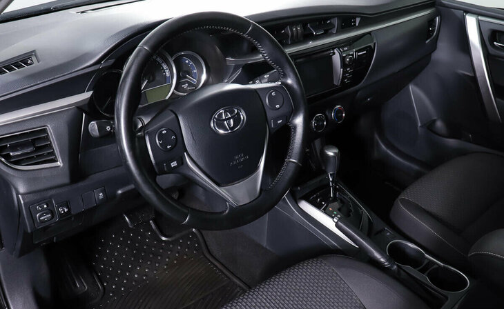 Toyota Corolla - Фото 8