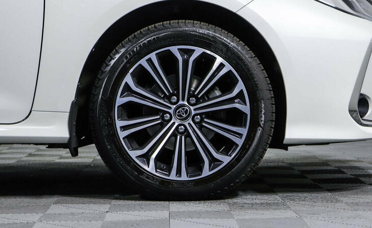 Toyota Corolla - Фото 4