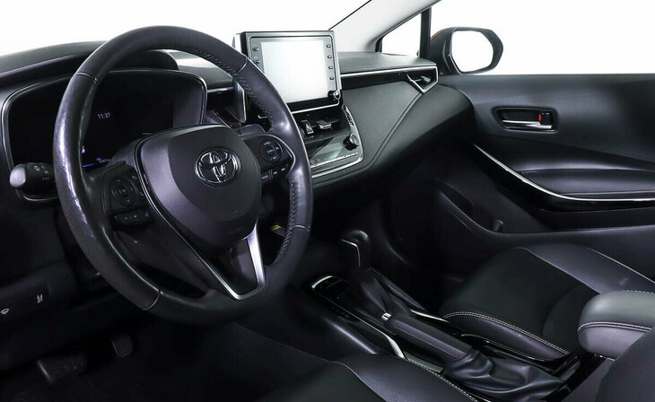 Toyota Corolla - Фото 10