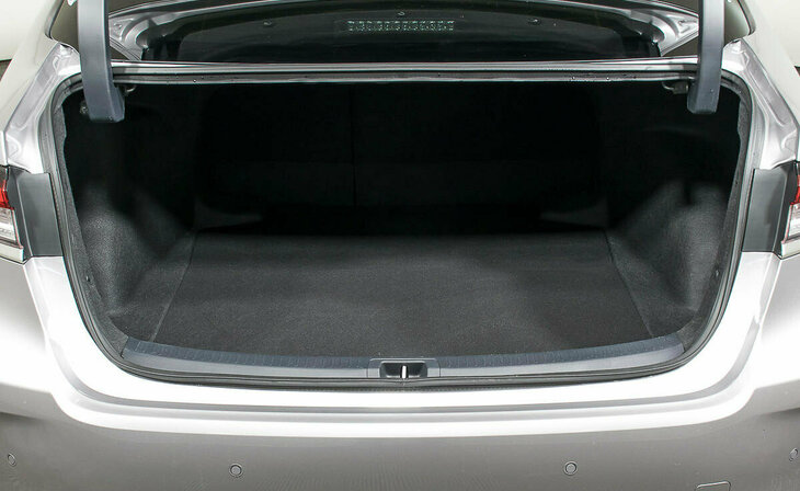 Toyota Corolla - Фото 16