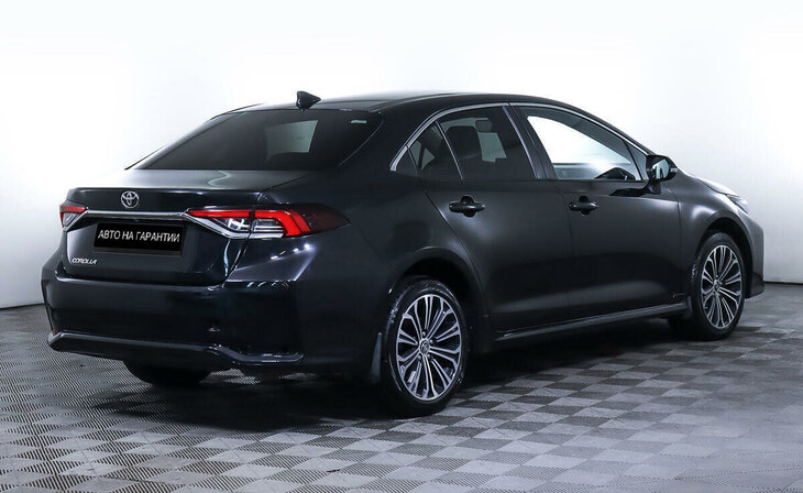 Toyota Corolla - Фото 2