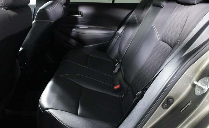 Toyota Corolla - Фото 11