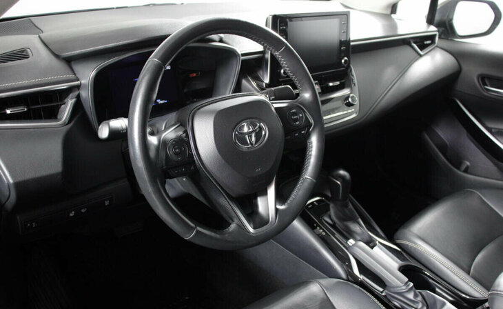 Toyota Corolla - Фото 7