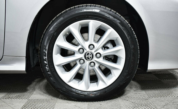 Toyota Corolla - Фото 7