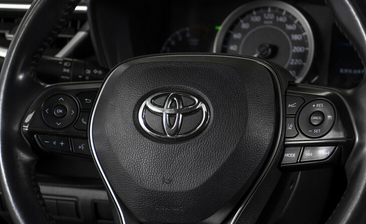 Toyota Corolla - Фото 9