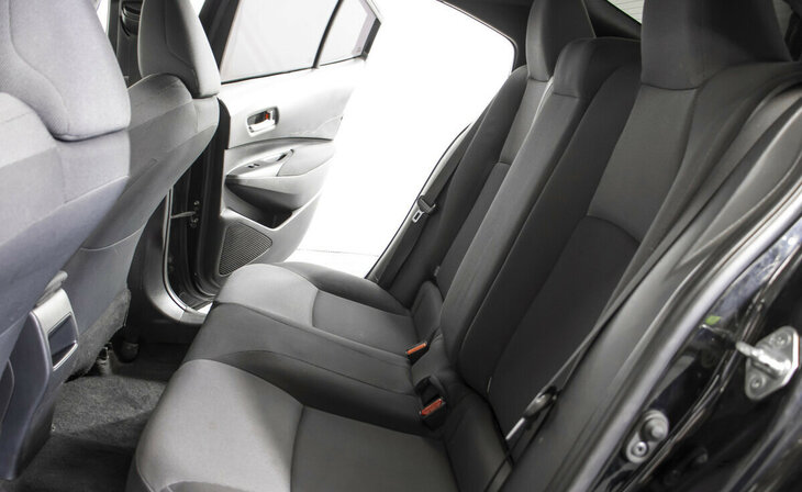 Toyota Corolla - Фото 15