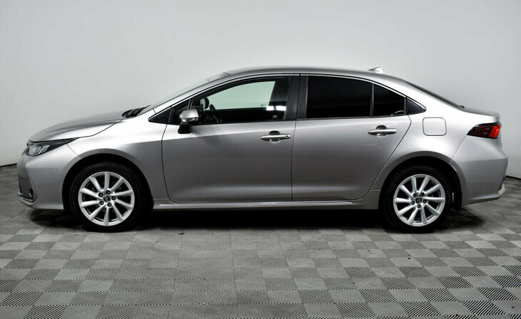 Toyota Corolla - Фото 2