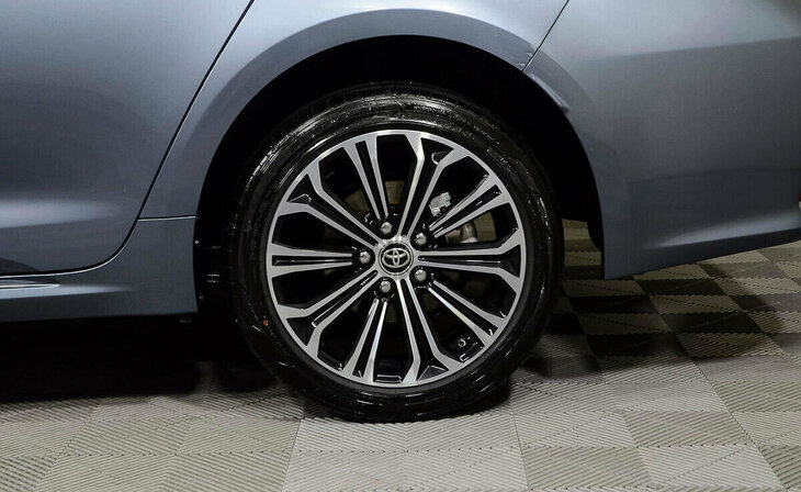 Toyota Corolla - Фото 7