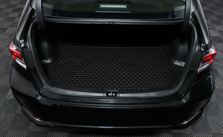 Toyota Corolla - Фото 18