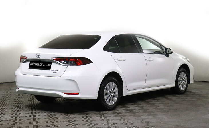 Toyota Corolla - Фото 2