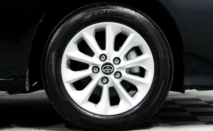 Toyota Corolla - Фото 7