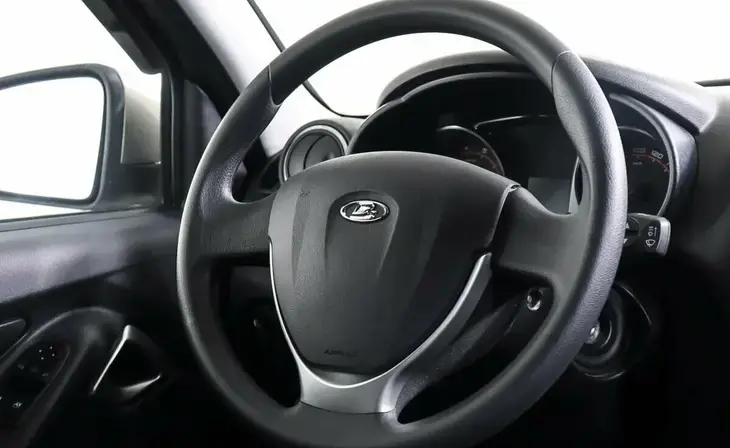 Lada Granta - Фото 12