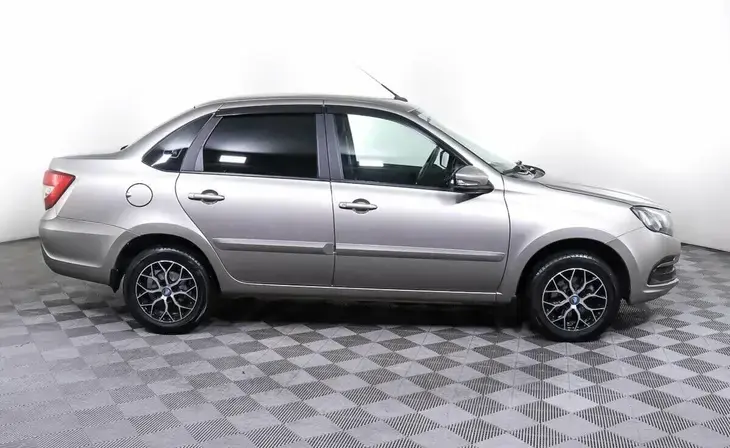 Lada Granta - Фото 3