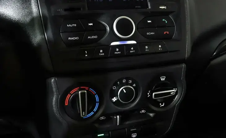 Lada Granta - Фото 12