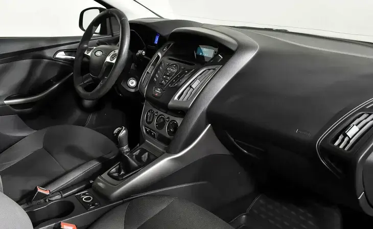 Ford Focus - Фото 8