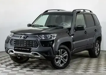 Lada Niva Travel