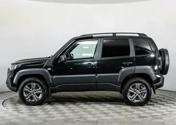 Lada Niva Travel