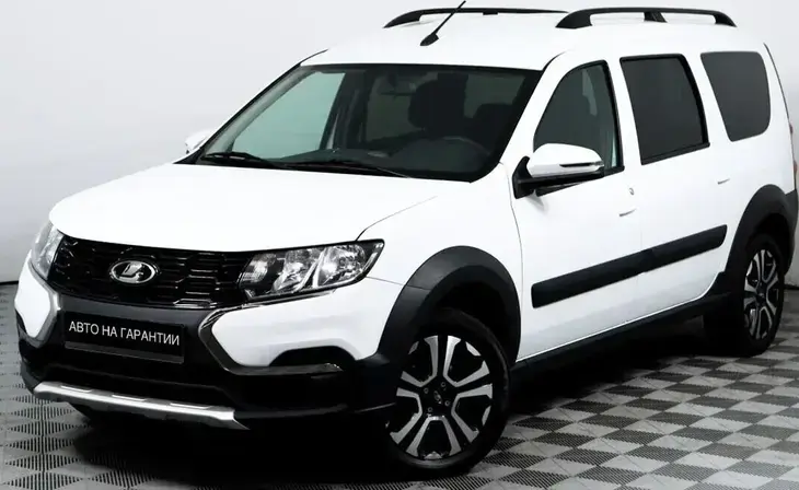 Lada Largus - Фото 0