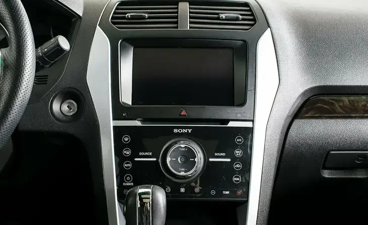 Ford Explorer - Фото 13