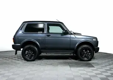 Lada Niva Legend