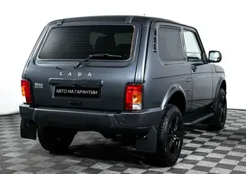 Lada Niva Legend
