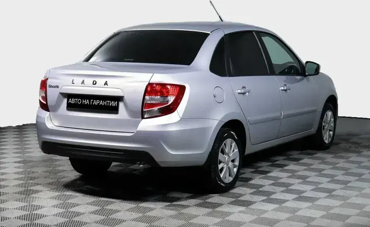 Lada Granta - Фото 4