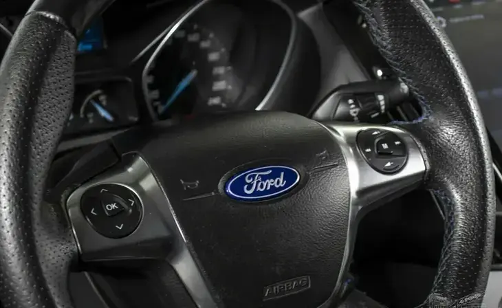 Ford Focus - Фото 9