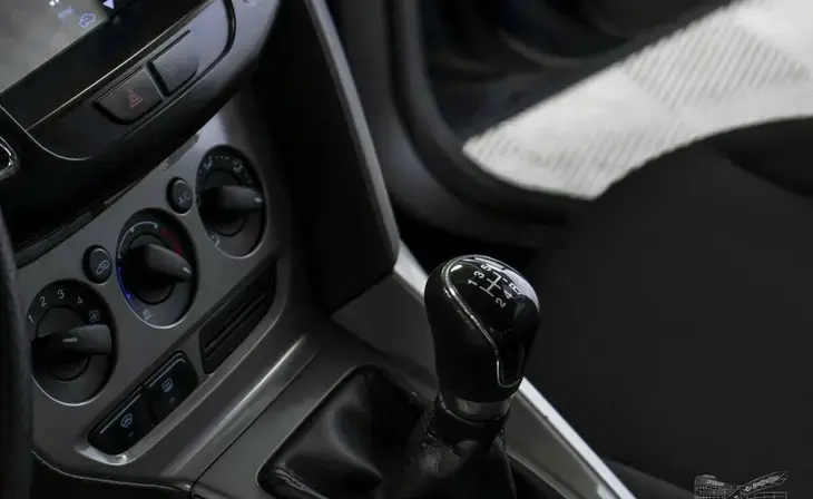 Ford Focus - Фото 11