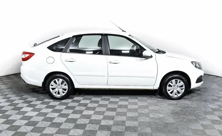 Lada Granta - Фото 3