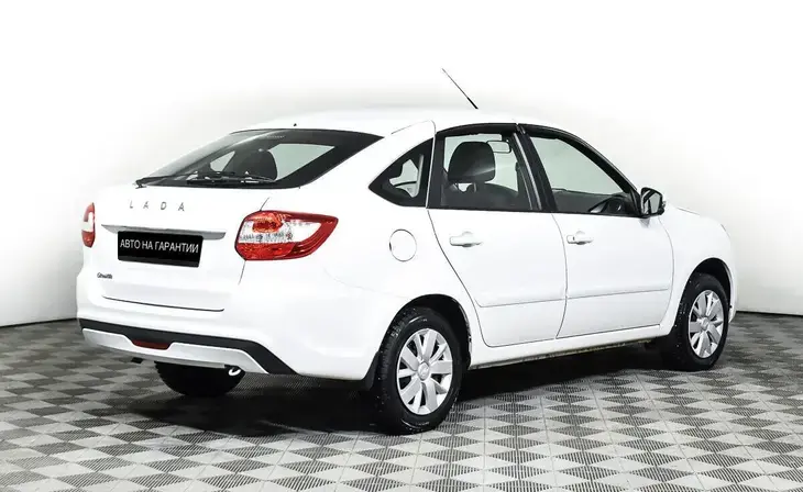 Lada Granta - Фото 4