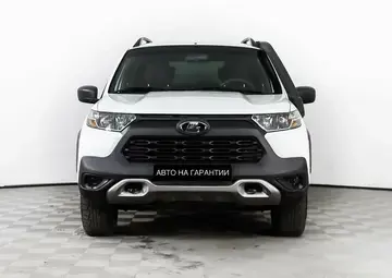 Lada Niva Travel
