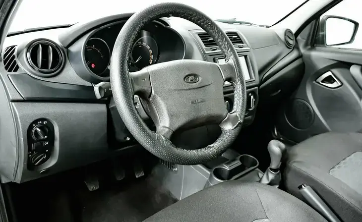 Lada Granta - Фото 10