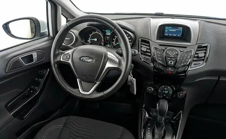 Ford Fiesta - Фото 12