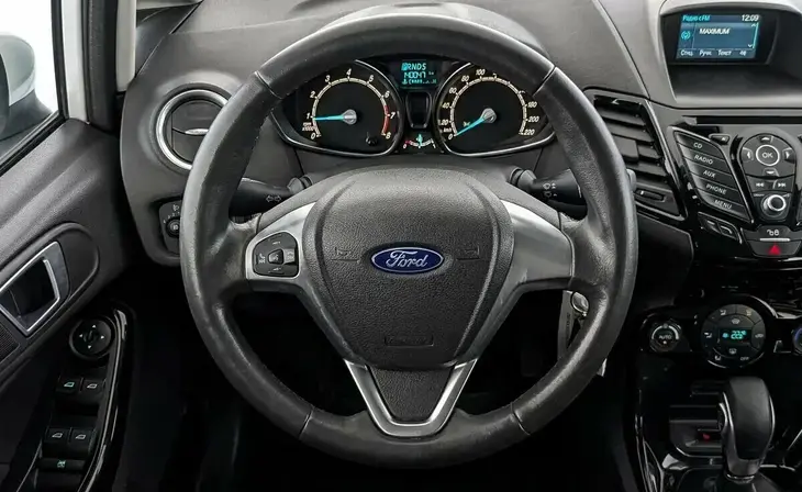 Ford Fiesta - Фото 13