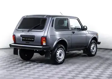 Lada Niva Legend