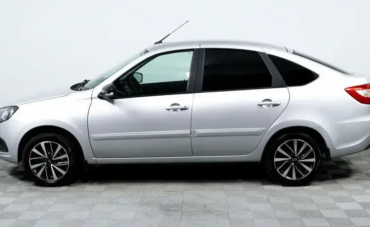 Lada Granta - Фото 2