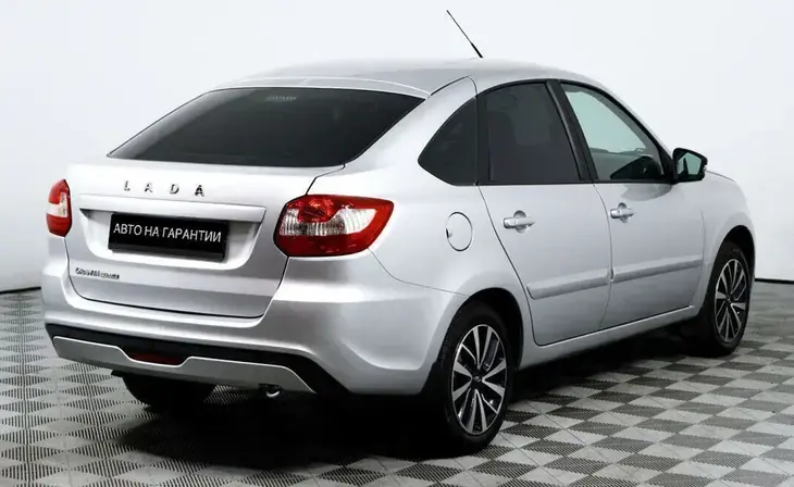 Lada Granta - Фото 4