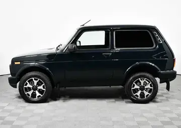 Lada Niva Legend
