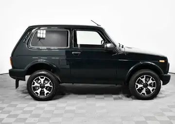 Lada Niva Legend
