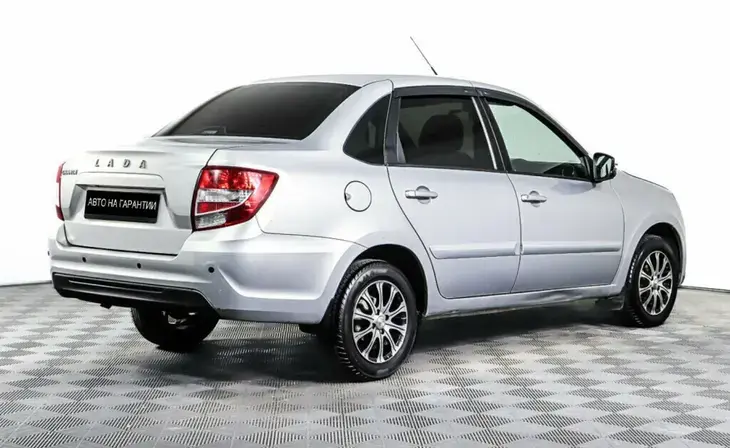 Lada Granta - Фото 4