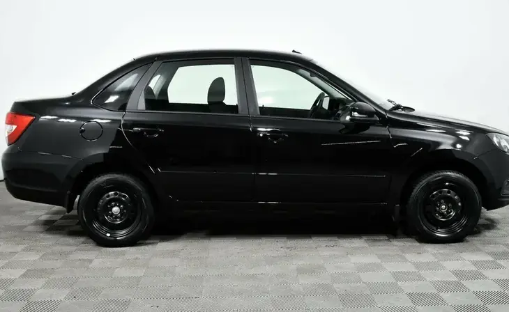 Lada Granta - Фото 3