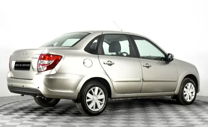 Lada Granta - Фото 4