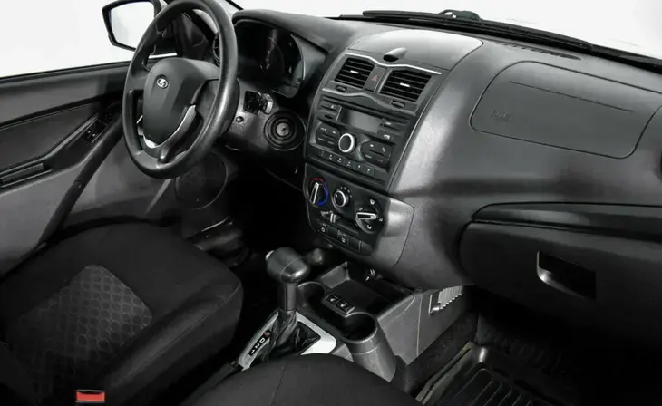 Lada Granta - Фото 6