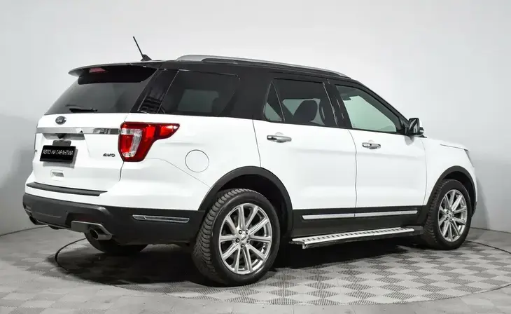 Ford Explorer - Фото 2
