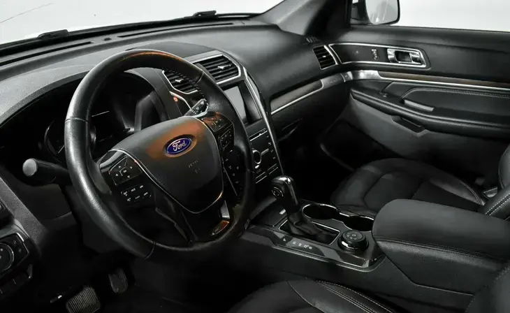 Ford Explorer - Фото 7