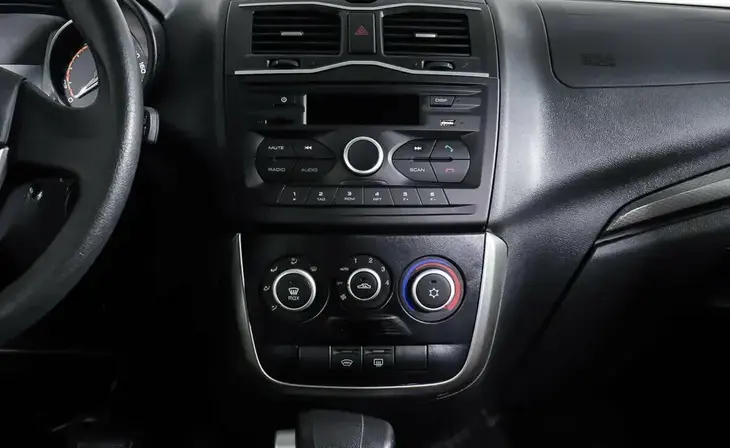 Lada Granta - Фото 10