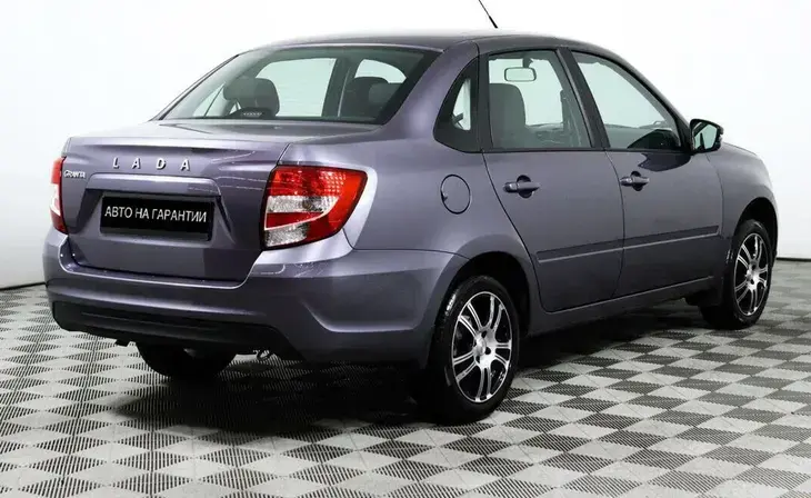 Lada Granta - Фото 4