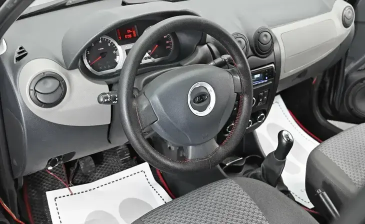 Lada Largus - Фото 6