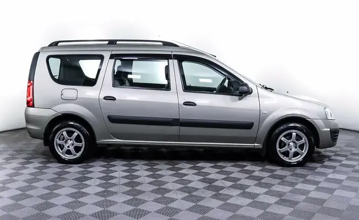 Lada Largus - Фото 3