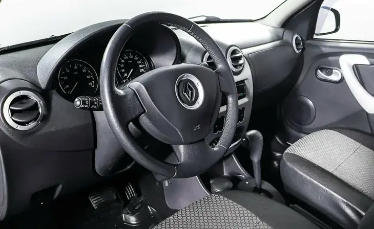 Renault Sandero - Фото 11